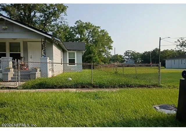 2nd image of 1877 W 4th St, Jacksonville, FL 32209 | MLS# 2159180