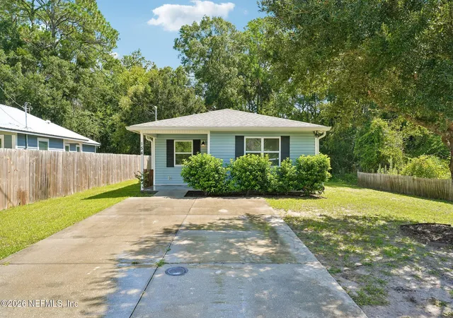 Photo 1 of Single family home for sale at 154 Hurst St, Saint Augustine, FL 32084 | MLS# 2159409 | Listing updated on 2026-09-08