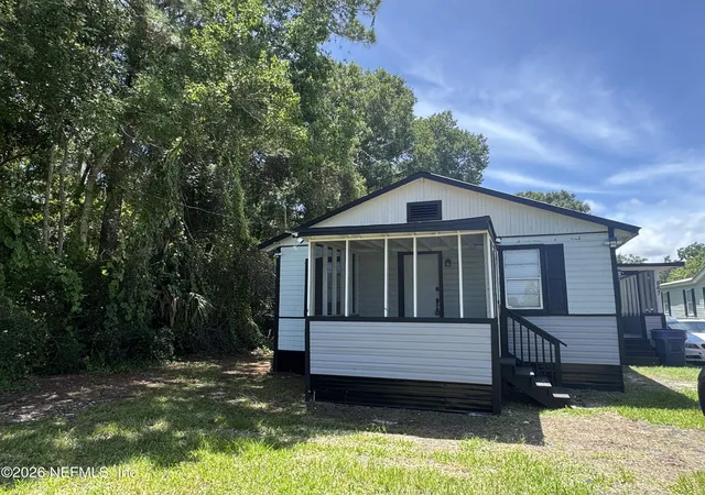 Photo 1 of Single family home for sale at 867 E Aiken St, Saint Augustine, FL 32084 | MLS# 2159208 | Listing updated on 2026-08-08
