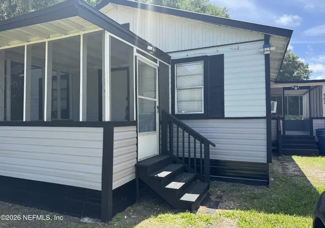 Photo 3 of Single family home for sale at 867 E Aiken St, Saint Augustine, FL 32084 | MLS# 2159208 | Listing updated on 2026-08-08