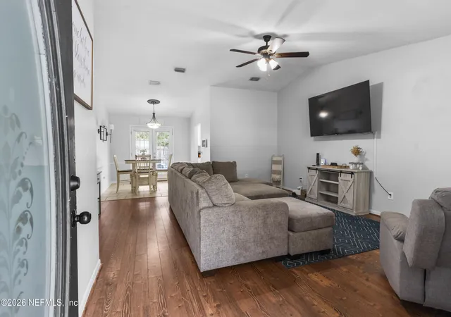 3rd image of 248 S 1St St, Macclenny, FL 32063 | MLS# 2159222