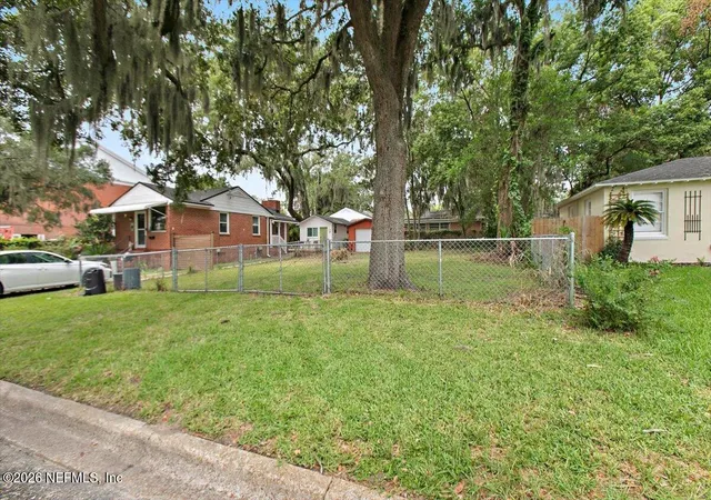 2nd image of 1502 Gay Ave, Jacksonville, FL 32207 | MLS# 2159220
