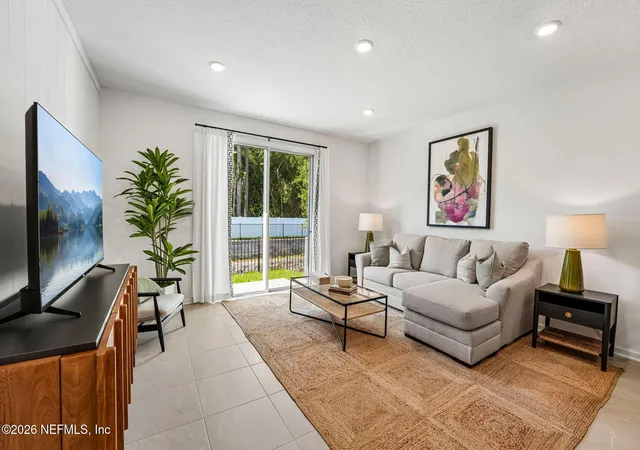 4th image of 7636 Commander Ln, Jacksonville, FL 32256 | MLS# 2159245
