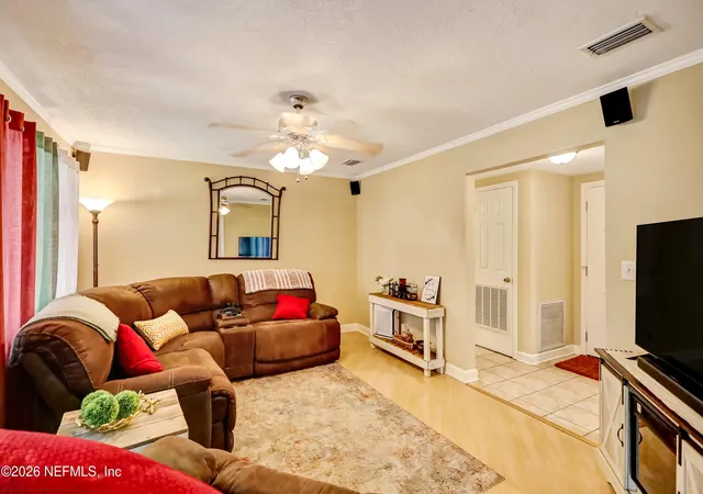 5th image of 2002 Ryar Rd, Jacksonville, FL 32216 | MLS# 2159286