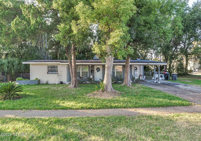 Photo 1 of Single family home for sale at 3008 Carrevero Dr W, Jacksonville, FL 32216 | MLS# 2159256 | Listing updated on 2026-08-31