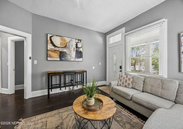 Listing Photo 4 - Condo for sale in building located at 1509 Silver St, Jacksonville, FL 32206