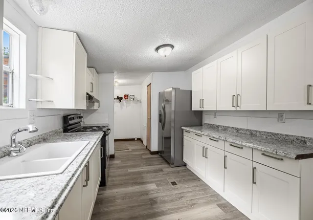 2nd image of 4318 Deerfield Cir W, Jacksonville, FL 32234 | MLS# 2159310