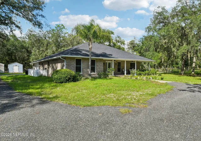 Photo 4 of Single family home for sale at 135 Pearsall Cir, Melrose, FL 32666 | MLS# 2159365 | Listing updated on 2026-08-10