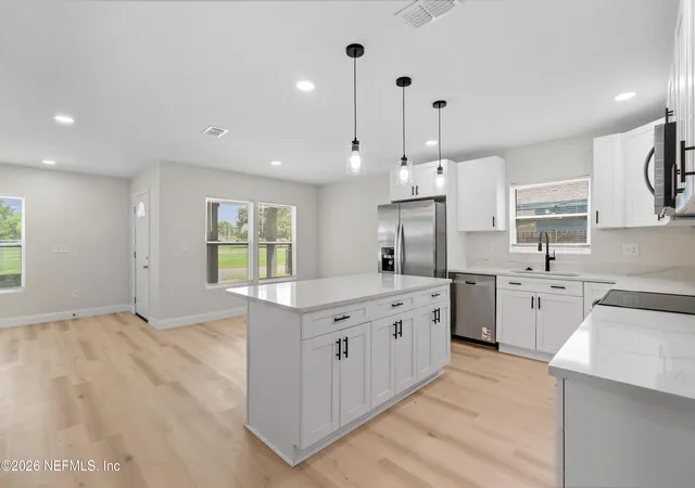 Photo 4 of Sale Pending at 1046 Line St, Jacksonville, FL 32209 | MLS# 2159372 | Listing updated on 2026-08-19