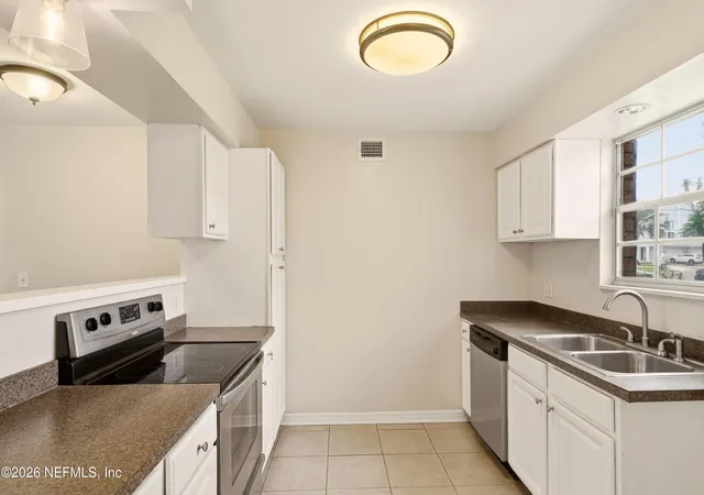 4th image of 22 Comares Ave #5A, Saint Augustine, FL 32080 | MLS# 2160979