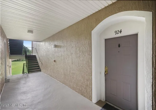 2nd image of 10550 Baymeadows Rd #924, Jacksonville, FL 32256 | MLS# 2159496
