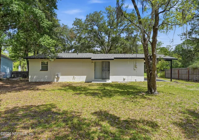 23rd image of 1823 Ne 31st Ave N, Gainesville, FL 32609 | MLS# 2159413