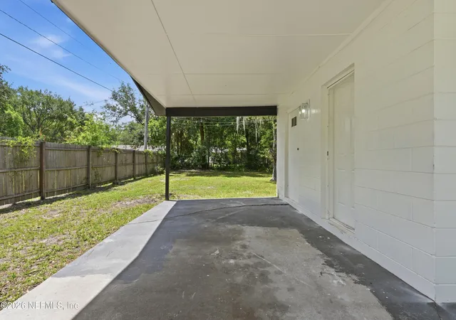Photo 3 of Single family home for sale at 1823 NE 31st Avenue, Gainesville, FL 32609 | MLS# 2159413 | Listing updated on 2026-08-11