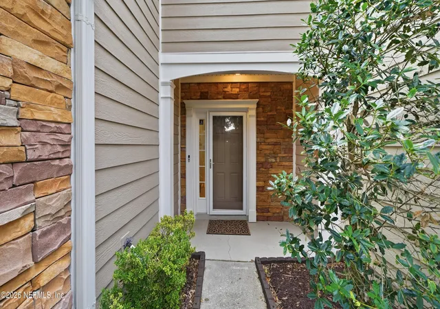 Photo 3 of Townhouse for sale at 4879 Parkhurst Pl, Jacksonville, FL 32256 | MLS# 2160110 | Listing updated on 2026-09-08