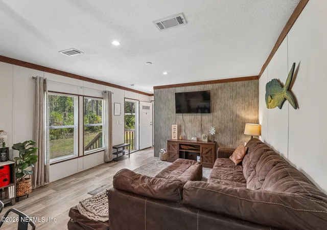 Photo 5 of Manufactured home for sale at 114 Barracuda Dr, Palatka, FL 32177 | MLS# 2160858 | Listing updated on 2026-08-21