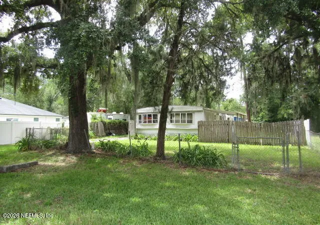 4th image of 6374 Lamar Dr E, Jacksonville, FL 32244 | MLS# 2159568