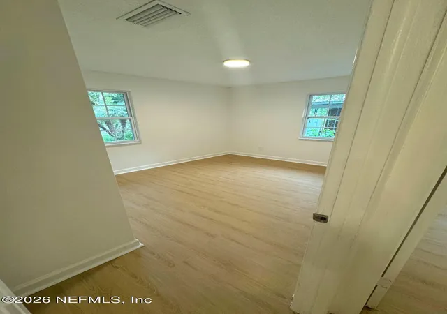 10th image of 2611 Sunny Acres Dr N, Jacksonville, FL 32209 | MLS# 2159468