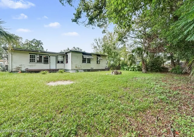 Photo 3 of Single family home for sale at 6159 Autlan Dr, Jacksonville, FL 32210 | MLS# 2159895 | Listing updated on 2026-09-11