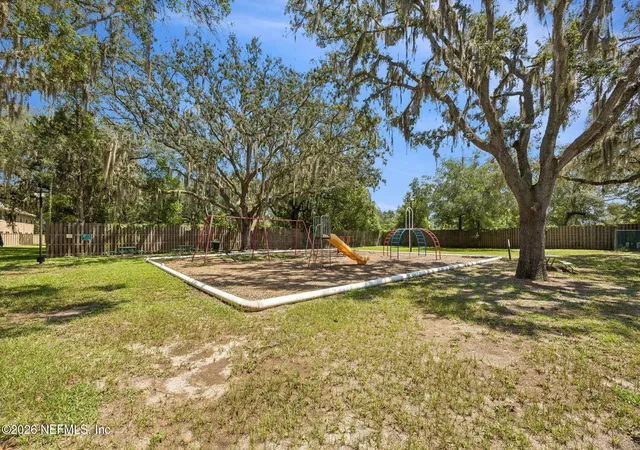 2nd image of 5260 Collins Rd, Jacksonville, FL 32244
