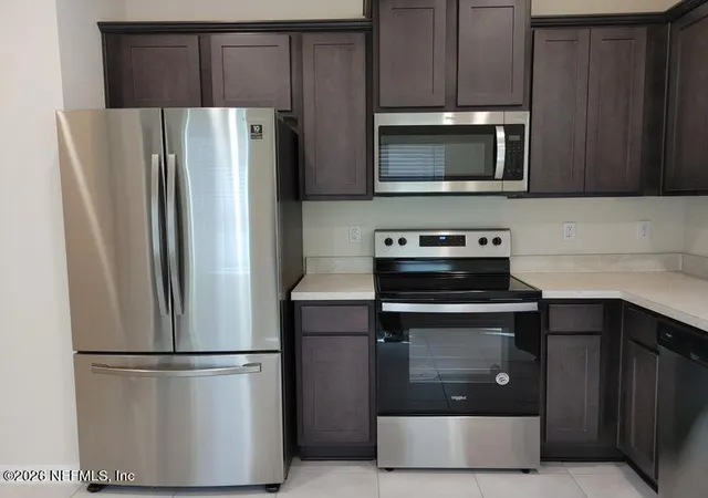 Photo 2 of Townhouse for sale at 9479 Star Dr, Jacksonville, FL 32256 | MLS# 2159536 | Listing updated on 2026-08-11