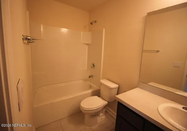 Photo 3 of Townhouse for sale at 9479 Star Dr, Jacksonville, FL 32256 | MLS# 2159536 | Listing updated on 2026-08-11