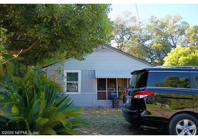 Photo 3 of Single family home for sale at 1024 Kenmore St, Jacksonville, FL 32208 | MLS# 2159532 | Listing updated on 2026-09-14