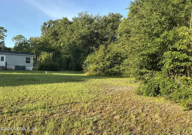 Photo 5 of Sale Pending at 5206 Silver Lake Dr #2, Palatka, FL 32177 | MLS# 2160377 | Listing updated on 2026-08-27
