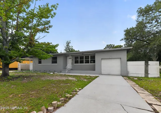 Photo 4 of Single family home for sale at 5932 El Morro Dr S, Jacksonville, FL 32277 | MLS# 2159610 | Listing updated on 2026-09-15