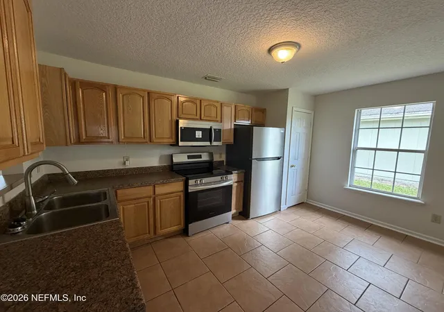 Photo 3 of Single family home for sale at 4224 Harbor View Dr, Jacksonville, FL 32208 | MLS# 2159617 | Listing updated on 2026-09-15