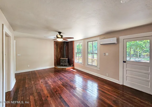 Photo 3 of Single family home for sale at 125 Lemon St, Melrose, FL 32666 | MLS# 2159787 | Listing updated on 2026-08-14