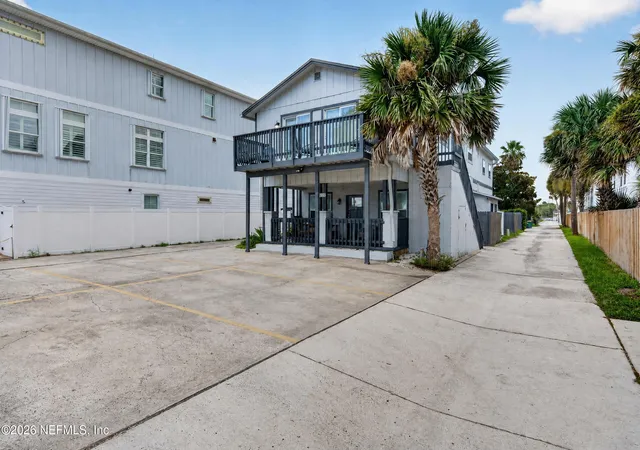 Photo 3 of House for sale at 222 1st Street S, Jacksonville Beach, FL 32250 | MLS# 2159717 | Listing updated on 2026-09-16