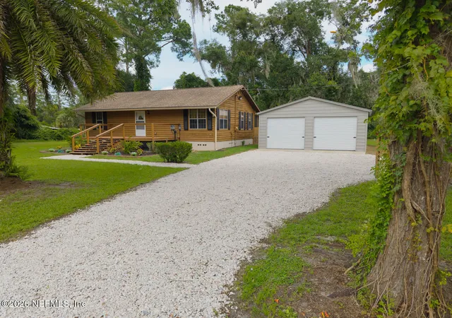 Photo 1 of Single family home for sale at 102 River Rd Dr, Palatka, FL 32177 | MLS# 2159916 | Listing updated on 2026-08-16