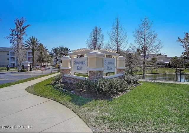 2nd image of 4990 Key Lime Dr, Jacksonville, FL 32256