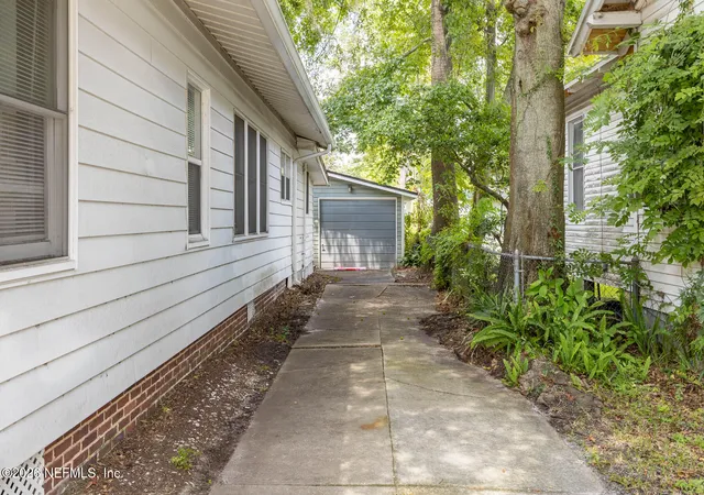 Photo 3 of Single family home for sale at 2687 Green St, Jacksonville, FL 32204 | MLS# 2160121 | Listing updated on 2026-09-16