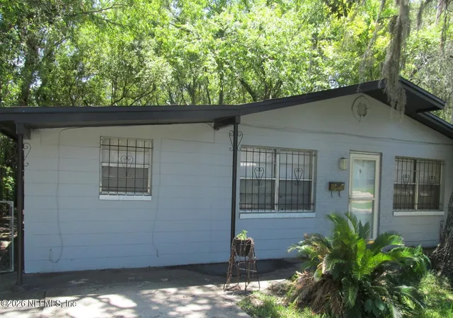 Photo 1 of Sale Pending at 2870 Lenox Ave, Jacksonville, FL 32254 | MLS# 2159746 | Listing updated on 2026-08-19