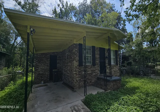 Photo 2 of Single family home for sale at 3311 Nancy St, Jacksonville, FL 32209 | MLS# 2160245 | Listing updated on 2026-08-14