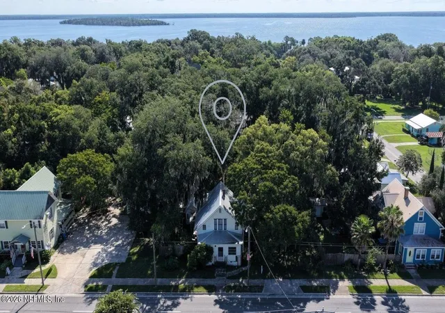 2nd image of 216 N Summit St, Crescent City, FL 32112 | MLS# 2160088
