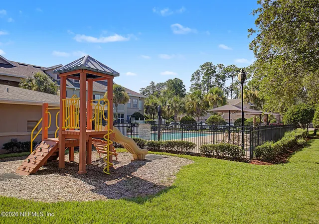 2nd image of 9774 Summer Grv Wy, Jacksonville, FL 32257