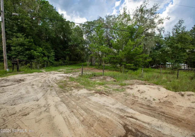 Photo 1 of Sale Pending at 5870 Indian Trl, Keystone Heights, FL 32656 | MLS# 2160338 | Listing updated on 2026-09-18