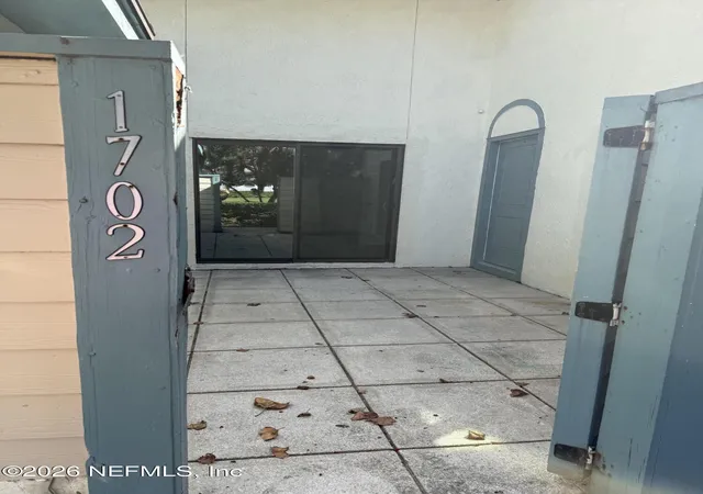 Photo 4 of Condo for sale at 1702 Challenger Ct W #1702, Jacksonville, FL 32233 | MLS# 2160403 | Listing updated on 2026-09-21