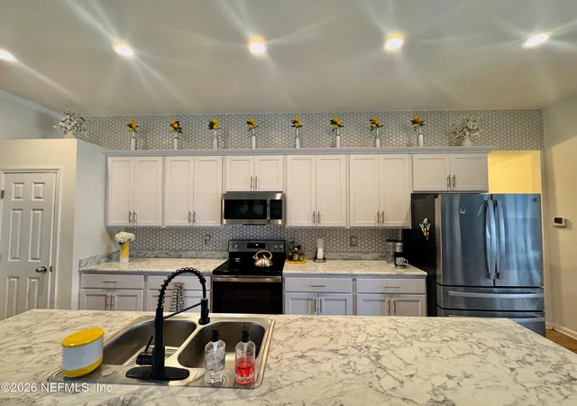 5th image of 5585 Casavedra Ct, Jacksonville, FL 32244 | MLS# 2159926