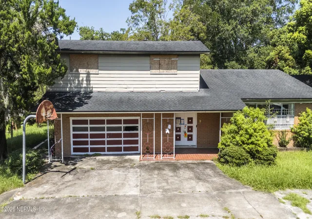 Photo 4 of Sale Pending at 7236 Richardson Rd, Jacksonville, FL 32209 | MLS# 2160571 | Listing updated on 2026-09-13