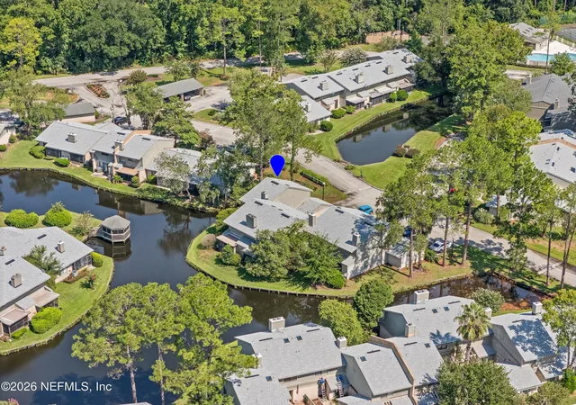Photo 4 of Condo for sale at 7701 Baymeadows Cir W #1085, Jacksonville, FL 32256 | MLS# 2160406 | Listing updated on 2026-09-24