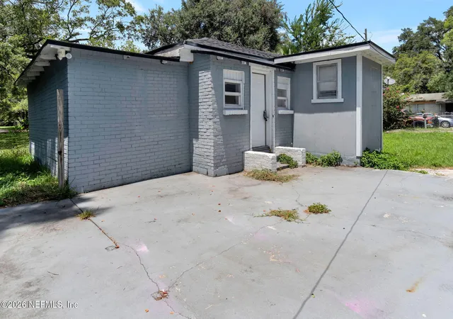 Photo 3 of House for sale at 1044 W 28th Street, Jacksonville, FL 32209 | MLS# 2159958 | Listing updated on 2026-09-09