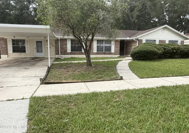 Photo 1 of Single family home for sale at 8672 Hammondwood Rd S, Jacksonville, FL 32221 | MLS# 2159911 | Listing updated on 2026-08-13