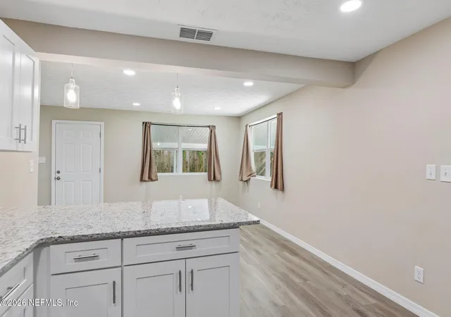 Photo 3 of Single family home for sale at 1274 Lake Shore Blvd, Jacksonville, FL 32205 | MLS# 2160847 | Listing updated on 2026-09-24