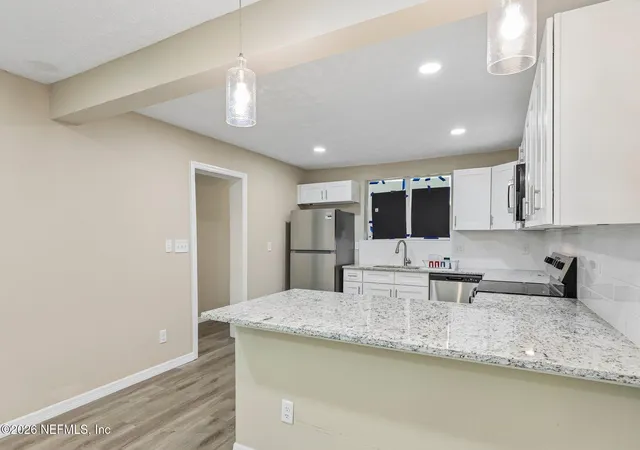 Photo 4 of Single family home for sale at 1274 Lake Shore Blvd, Jacksonville, FL 32205 | MLS# 2160847 | Listing updated on 2026-09-24