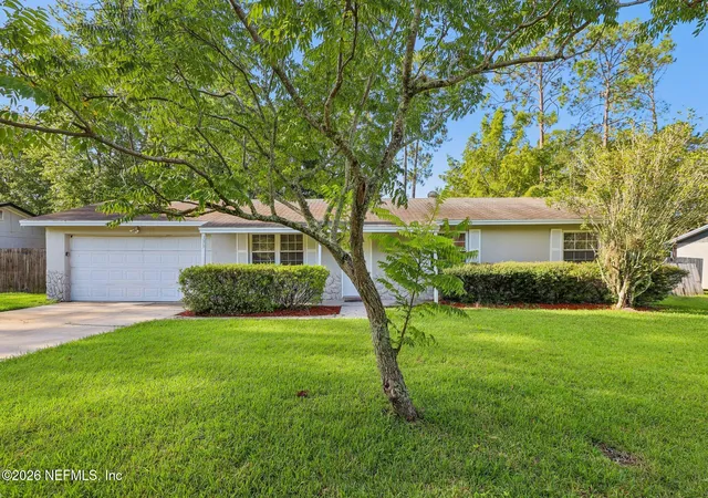 Photo 1 of Single family home for sale at 333 Old Jennings Rd, Orange Park, FL 32065 | MLS# 2160296 | Listing updated on 2026-09-04