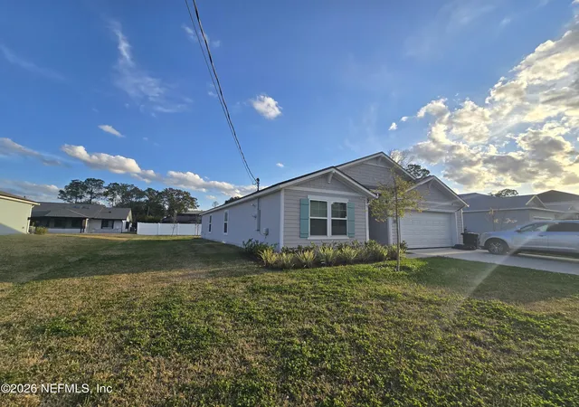 Photo 3 of Single family home for sale at 60 Perrotti Ln, Palm Coast, FL 32164 | MLS# 2160076 | Listing updated on 2026-08-14