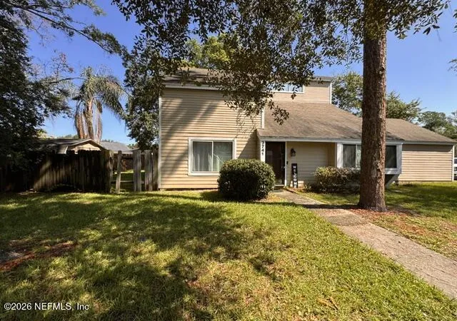 2nd image of 3741 N North Ride Dr, Jacksonville, FL 32223 | MLS# 2160010